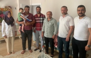 MHP ve Ülkü Ocakları'ndan babalar günü ziyareti