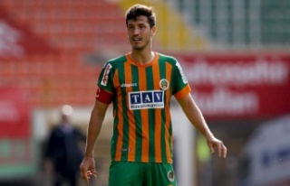 Salih Uçan Alanyaspor'a veda etti