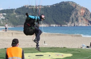Yamaç paraşüt kupası Alanya'da başlıyor