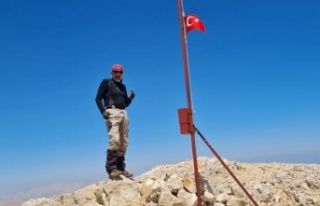 3 bin 70 metrelik dağa solo tırmanış