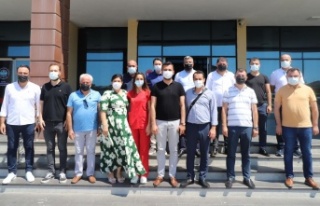 Ak Partililer topluca aşı yaptırdı