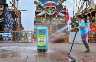 Alanya Belediyesi bayram temizliği yaptı