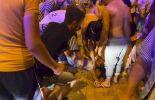 Alanya'da çimde konaklamak için yer kavgası!...