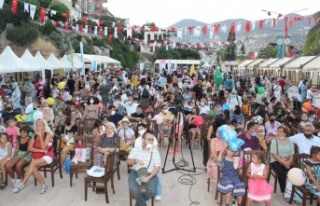Alanya Uluslararası Çocuk Festivali devam ediyor