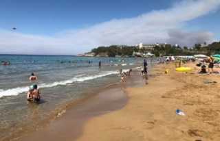 Manavgat'taki yangın Alanya sahillerinden görülüyor