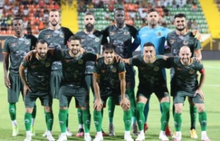 Alanyaspor evinde 3 puan arıyor