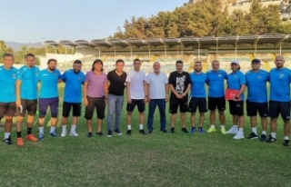 Altyapı antrenörlerine eğitim