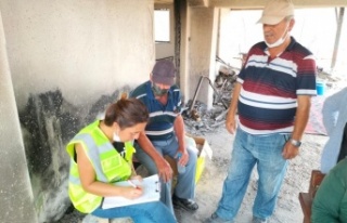 Antalya Büyükşehir Belediyesi afetzedelerin yanında