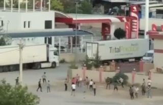 Antalya'da yabancı uyruklu şahısların sopalı...