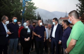 Bakan Çavuşoğlu ve Milletvekili Çelik Güzelbağ'da