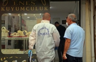 Kuyumcuda soygun yapmak isteyen gaspçılar büyük...