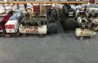 Siparişe göre üretim yapan kaçak sigaracılar...