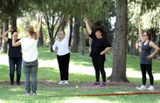 65 yaş üstü bireyler, Aktif Yaşlı Hizmet Merkezi’nde...