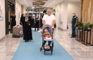 ABD'de tedavisi tamamlanan Ahmet bebek Alanya'ya...