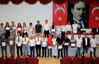 Alanya'da başarılı idareci ve öğretmenlere...