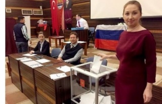 Alanya’da Ruslar oy kullandı