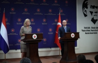 Alanyalı bakandan çok önemli göç mesajı