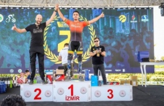Alanyaspor bisiklet takımı İzmir'den madalyayla...