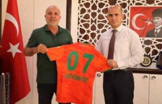 Alanyaspor'dan emniyete hayırlı olsun ziyareti