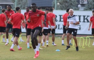 Alanyaspor'un bugünķü konuğu Kasımpaşa