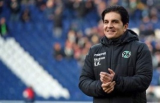 Alanyaspor'un yeni teknik direktörü belli oldu