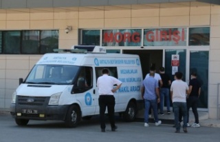 Evinin önünde silahlı saldırıda can verdi