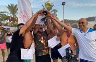 Plajda şampiyon Alanyaspor oldu