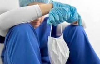 Sağlık çalışanlarının izinleri iptal edildi