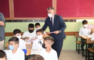 Vali Yazıcı ilk ders zilini çaldı