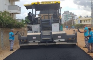Alanya Belediyesi'nden Konak caddesine asfalt