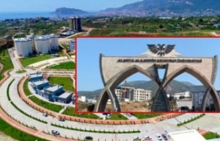 Alanya'da maliyetiyle tepki toplayan kapı tamamlandı!