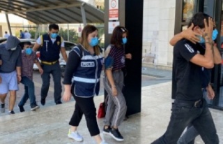 Alanya'da oto hırsızları yakalandı