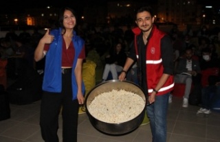 Alanya Gençlik Merkezi'nde açık havada sinema...