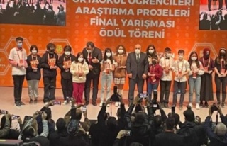 Alanyalı öğrencilerden büyük başarı