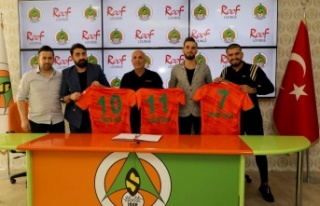 Alanyaspor'a tribün sponsoru oldular