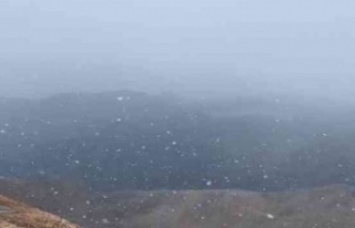 Antalya'ya mevsimin ilk karı düştü