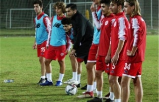 Antalyaspor'da Nuri Şahin, ikinci maçında...