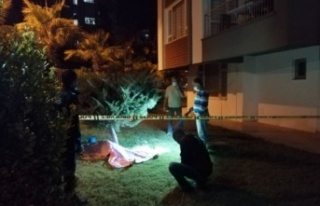 Apartman bahçesinde 19 yaşındaki gencin cesedi...