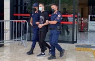 Cezaevi firarisi Alanya'da trafik kontrolünde...