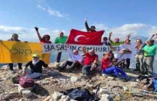 Cumhuriyeti zirvede kutladılar