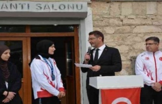 Dünya ikincisi Sena Nur'a özel karşılama