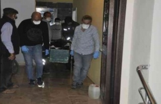 Gazipaşa'da yalnız yaşayan emekli adam evinde...