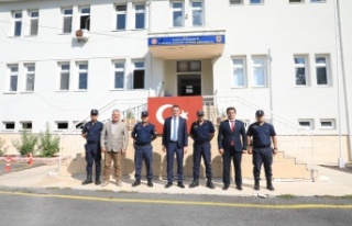 Kaymakam Ürkmezer’den Güzelbağ Jandarma Komutanlığı’na...