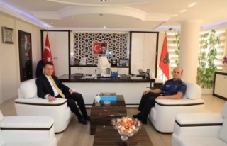 Kaymakamdan yeni müdüre hayırlı olsun ziyareti