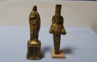 Meryem Ana ve Tanrıça Artemis'in altın heykeli...