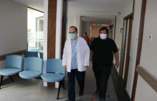 Midesine yerleştirilen balon sayesinde zayıflıyor