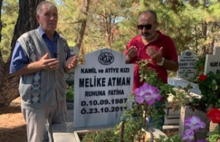 Şehit düşen Alanyalı öğretmen mezarı başında...