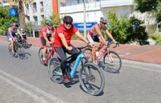 Triathlonda 30. yıla özel nostalji yarışı yapıldı
