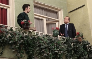 Ünlü oyuncu senaryosu elinde vefat etti