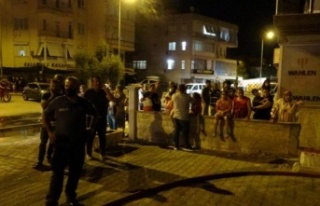 Yangın mahalleliyi sokağa döktü